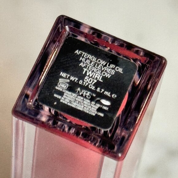 NARS Afterglow Sheer Hydrating Lip Oil | 507 Twirl (rose pink) - Picture 3 of 5